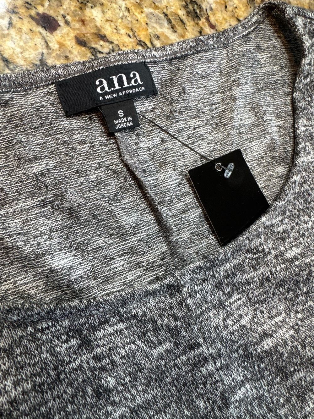 NWT a.n.a Gray Marl Long Sleeve Hi-Low Knit Tunic Blouse Shirt Women’s Top (B9) - Picture 3 of 4